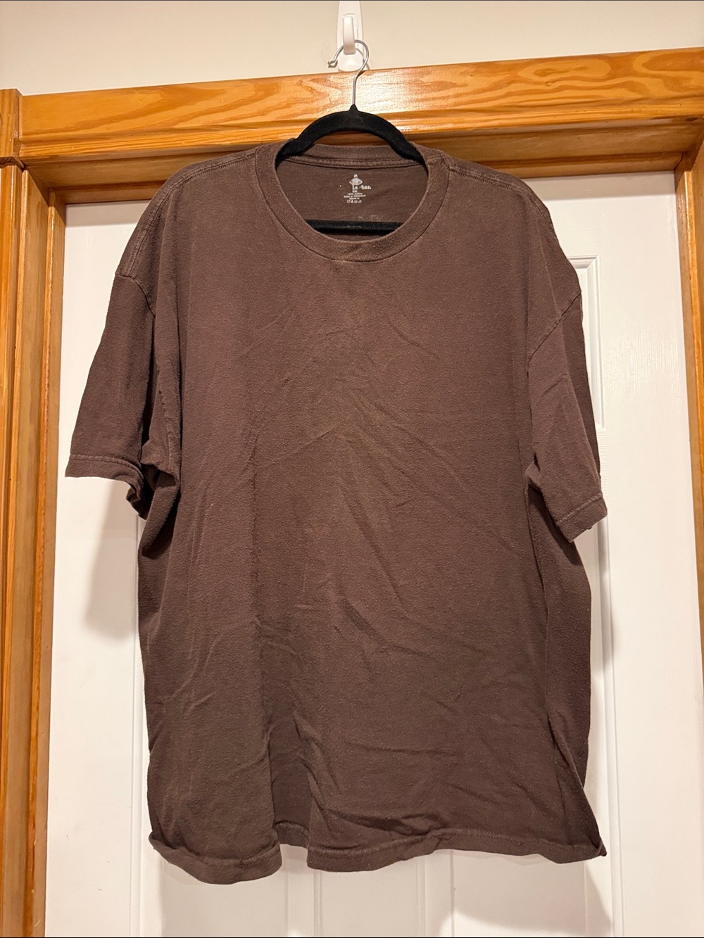 Men's Short Sleeve Crewneck Tee in Brown - Minimal Everyday Tee